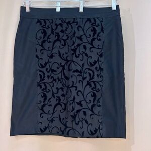 Penningtons Savvy Fit Black Stretch Pencil Skirt. Burnout velvet panel. Size 18